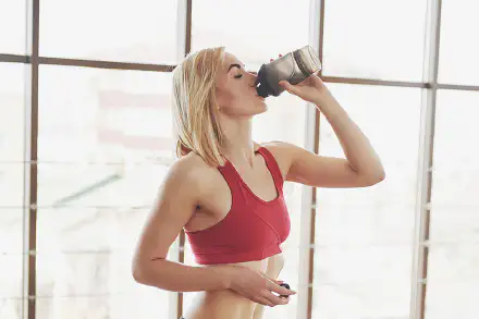 Discover the optimal timing and proper dosage of protein shakes to maximize fitness results, muscle growth, and faster post-workout recovery.