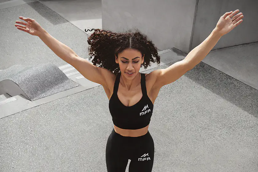 Mindset plays a vital role in transforming your fitness journey by harnessing the power of positive thinking.